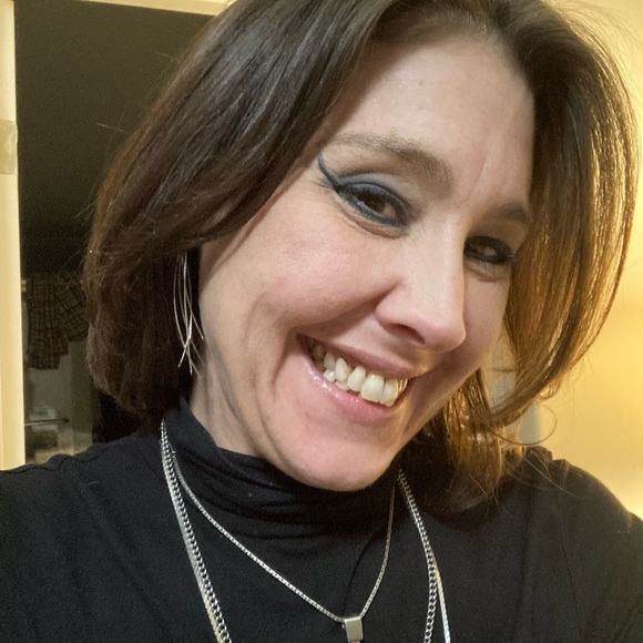 Meet your Posher, Jessica - Picture 4 of 13